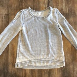 Art Class 10/12 Gray Cold Shoulder Long Sleeve Top